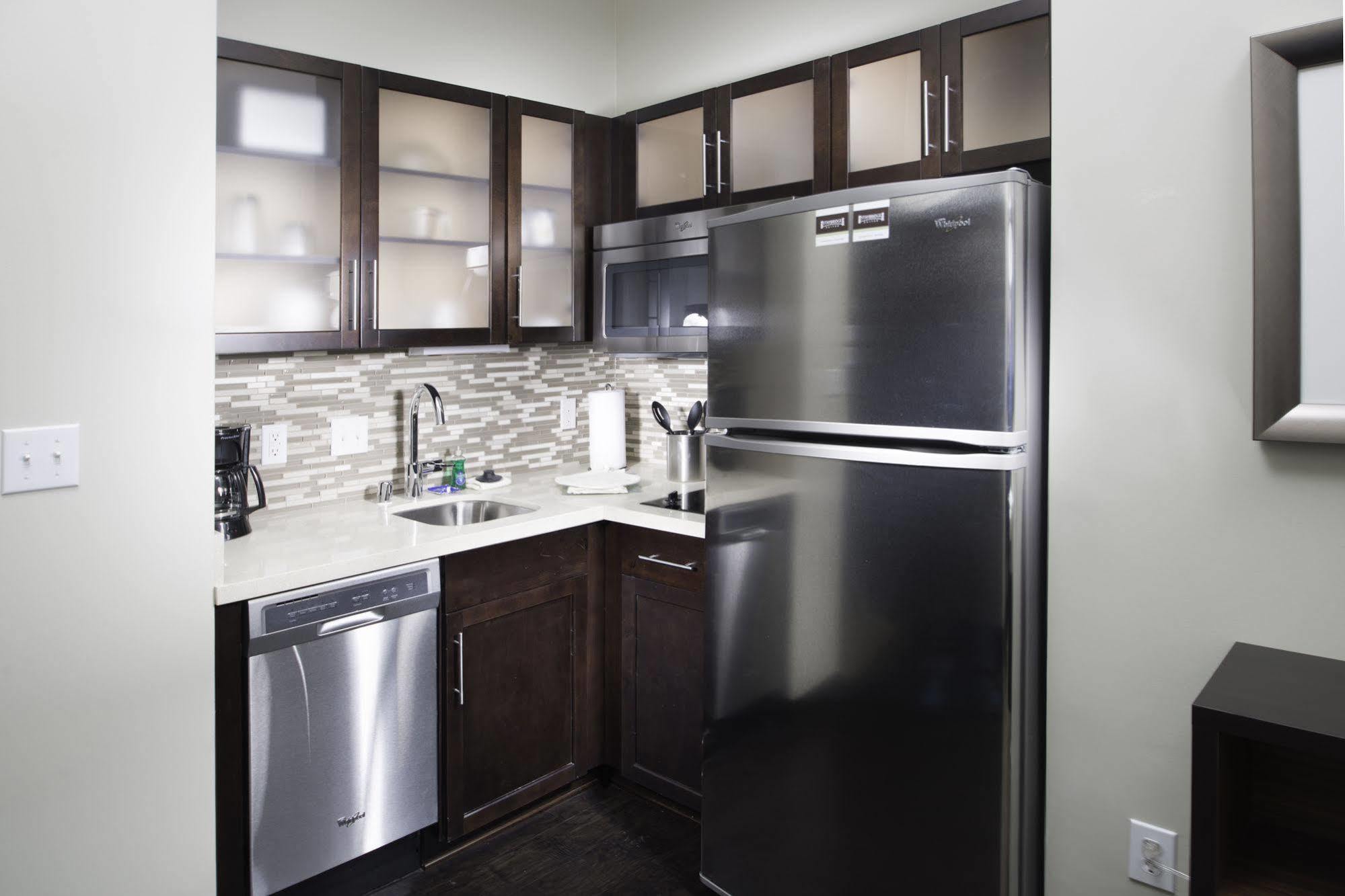 Staybridge Suites Corona South By Ihg Eksteriør bilde