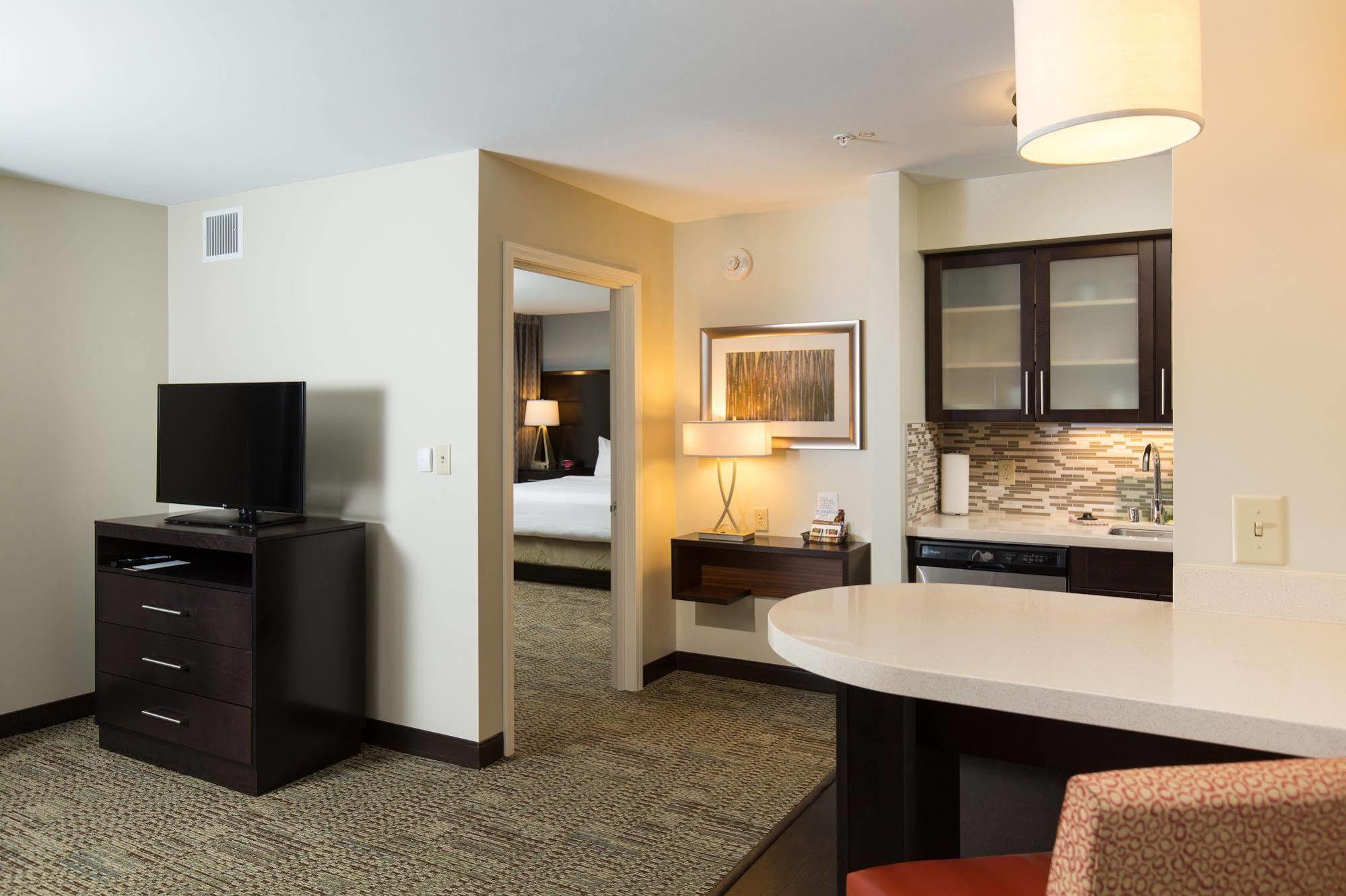 Staybridge Suites Corona South By Ihg Eksteriør bilde