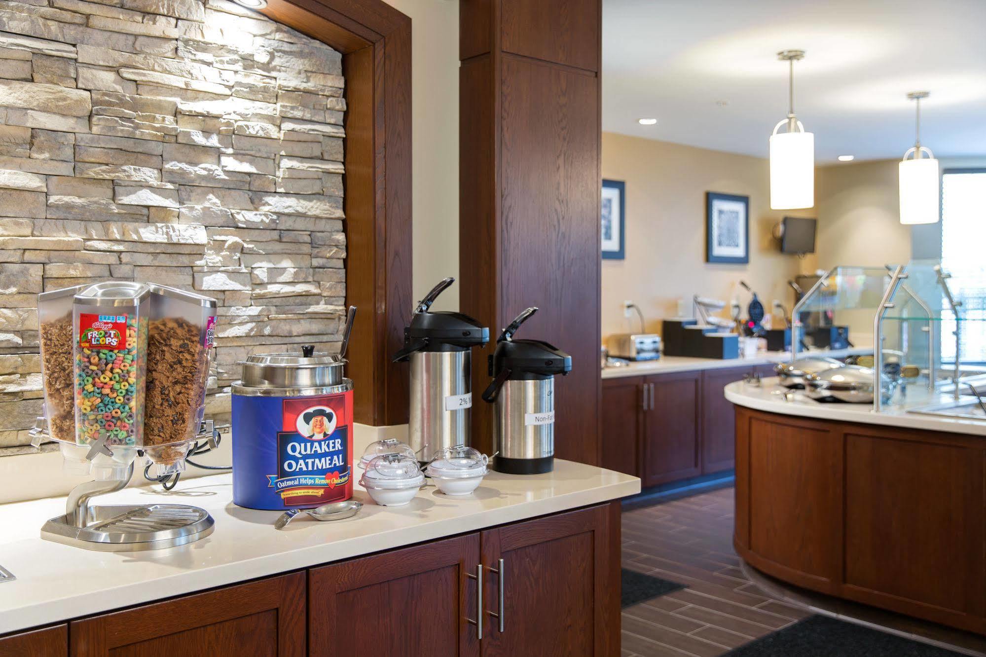 Staybridge Suites Corona South By Ihg Eksteriør bilde